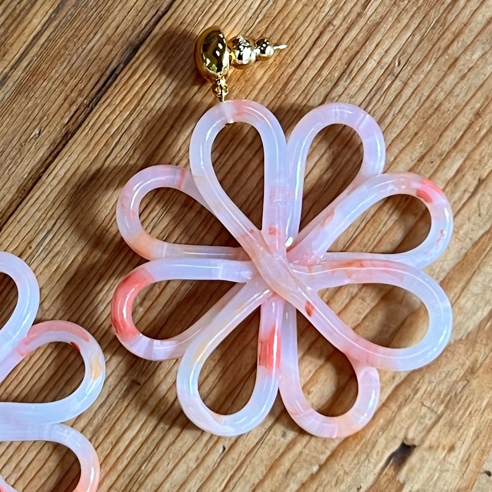 🌺🎉HP🎉🌺 NWT Cult Gaia Blossom Earrings Azalea - Picture 7 of 16